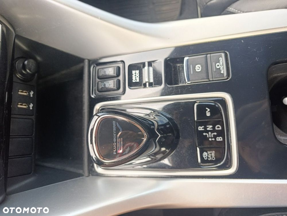 Mitsubishi Eclipse Cross - 21