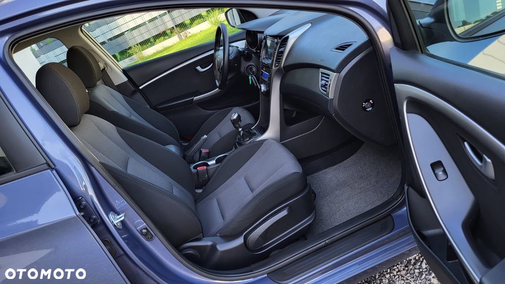 Hyundai i30 1.4 Intro Edition - 36