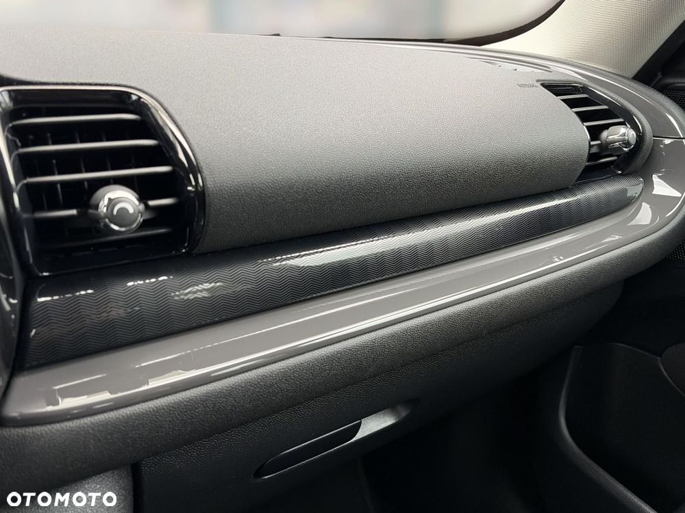 MINI Clubman - 13