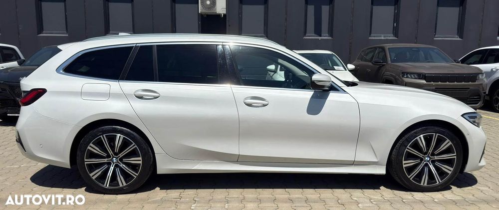 BMW Seria 3 320d xDrive AT MHEV - 4