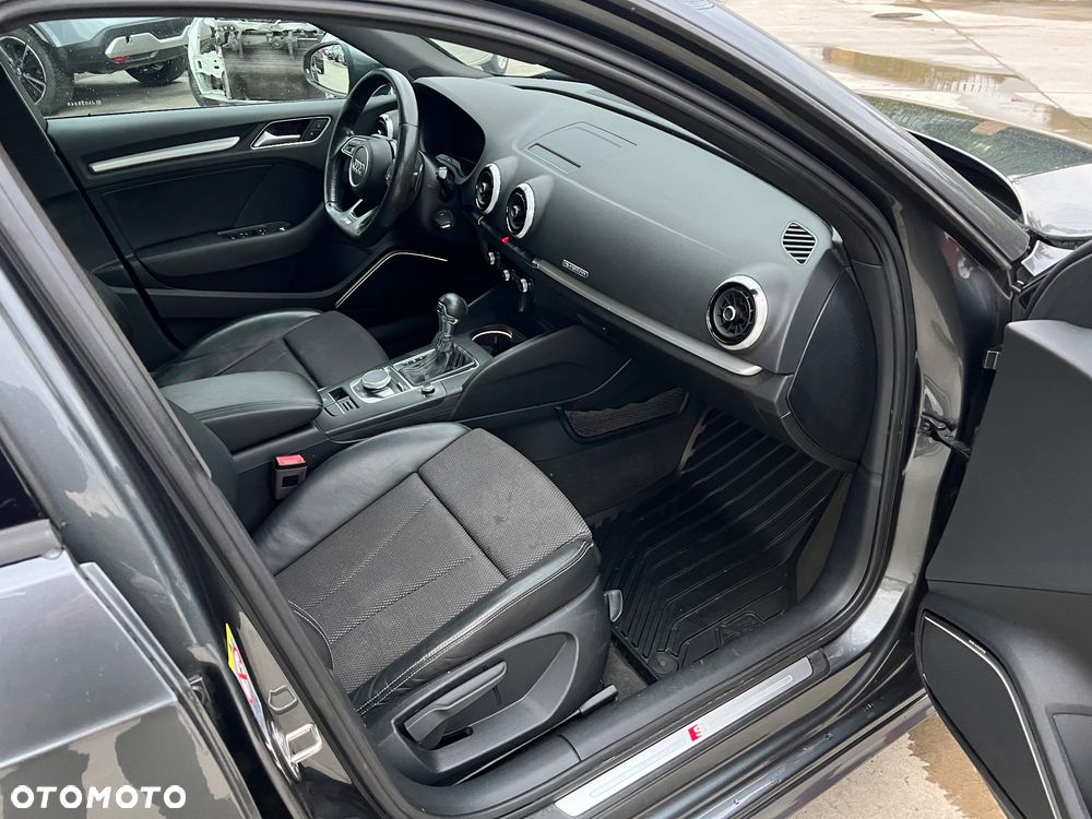 Audi A3 Sportback 2.0 TDI (clean diesel) quattro S tronic S line Sportpaket - 26
