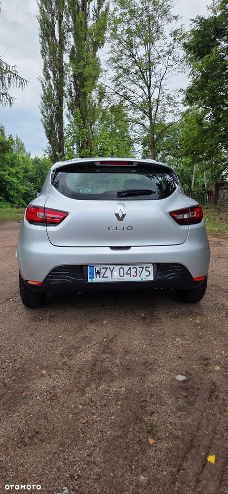 Renault Clio 1.2 16V Life - 3