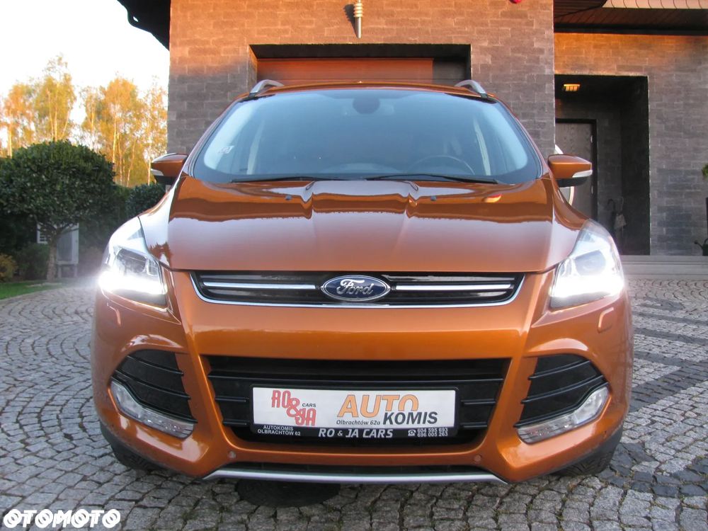 Ford Kuga 2.0 TDCi 2x4 Titanium - 2