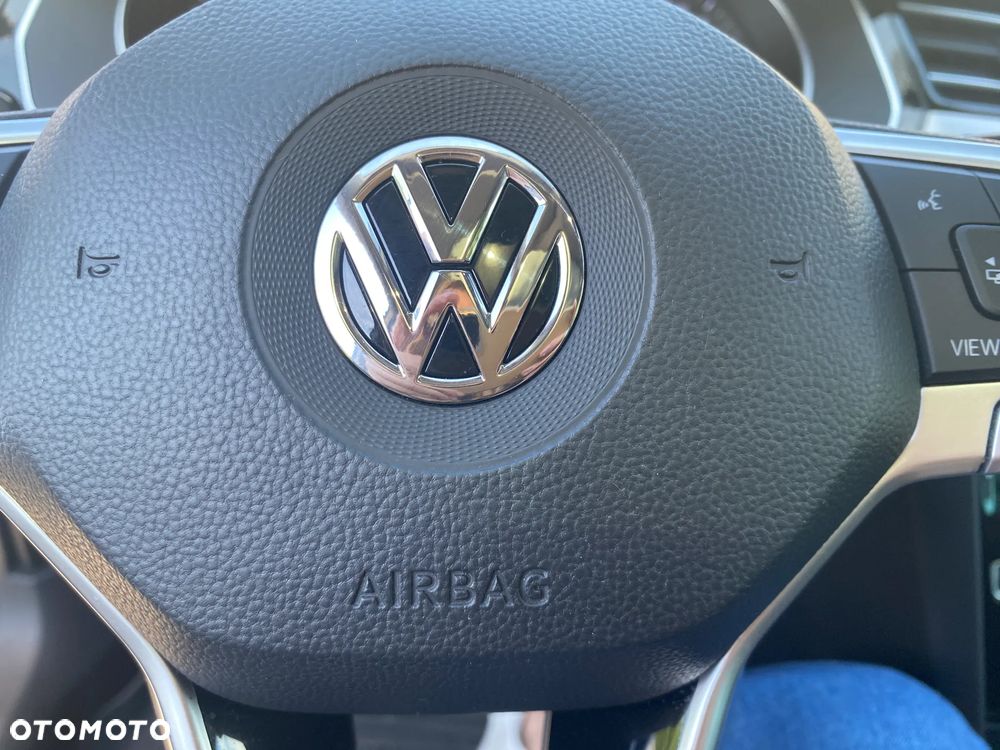 Volkswagen Passat 2.0 TSI Elegance DSG - 32