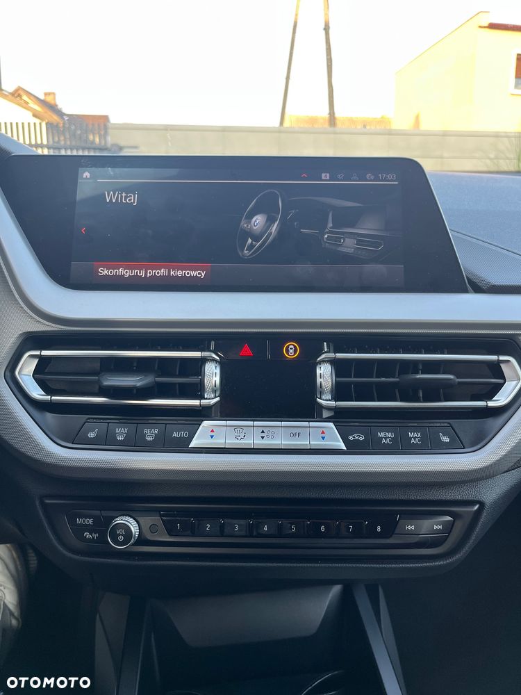 BMW Seria 1 120i Advantage - 15
