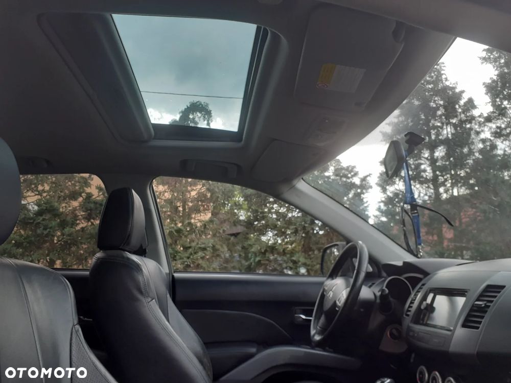 Mitsubishi Outlander 2.0 DID Instyle - 12
