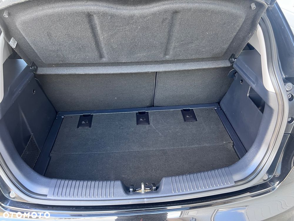 Kia Rio 1.4 Dream Team Edition - 13