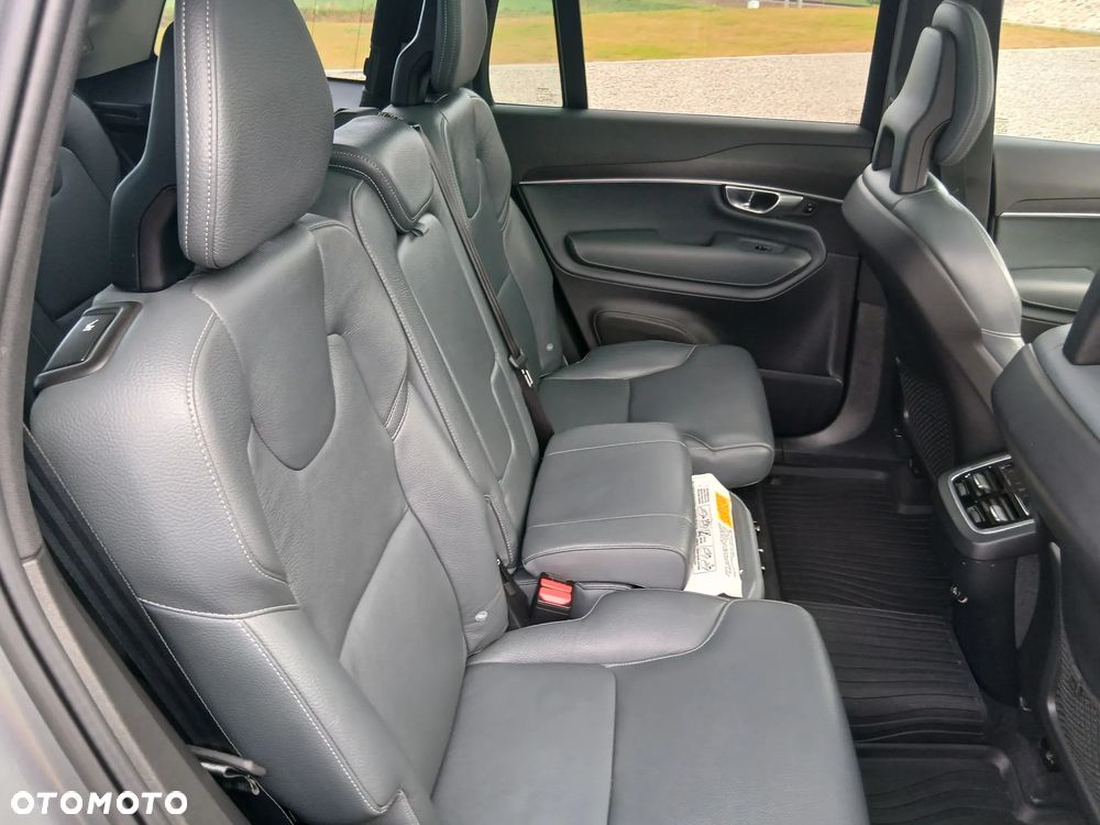 Volvo XC 90 - 30