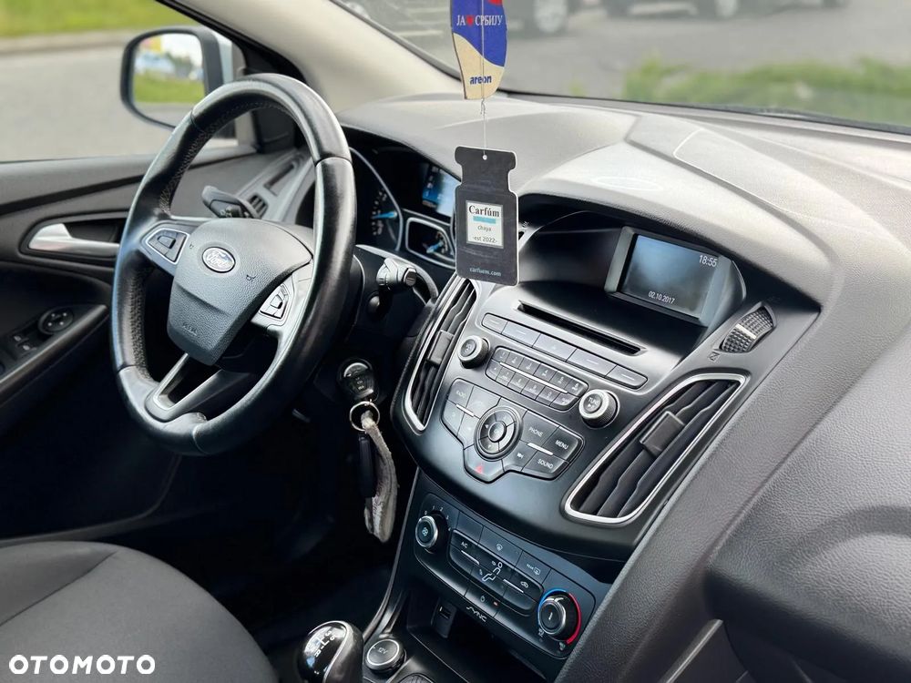 Ford Focus 1.0 EcoBoost Trend - 14