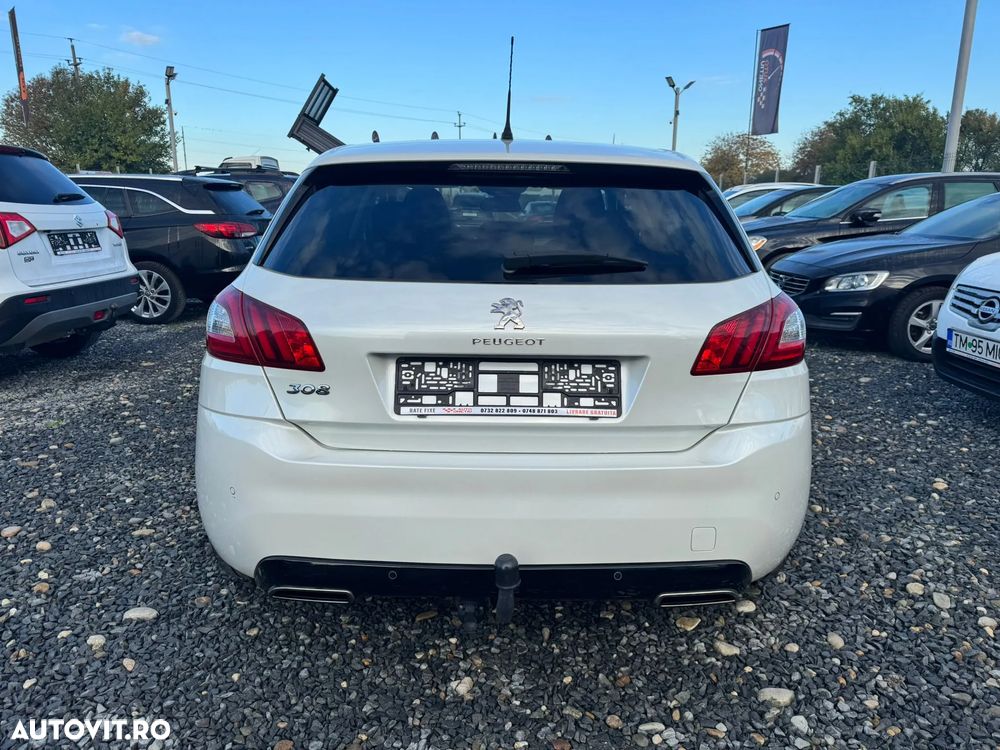 Peugeot 308 1.2 L PureTech Turbo S&S Active - 8