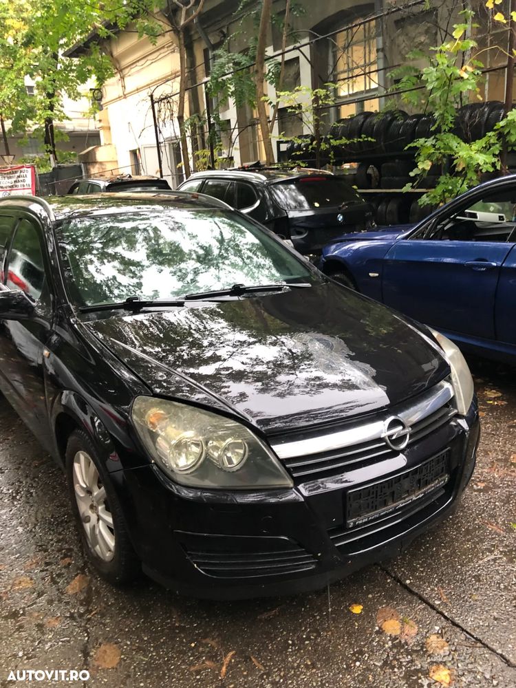 Dezmembrez Opel Astra H break negru 1,7 CDTI 2006 Z 20R - 11