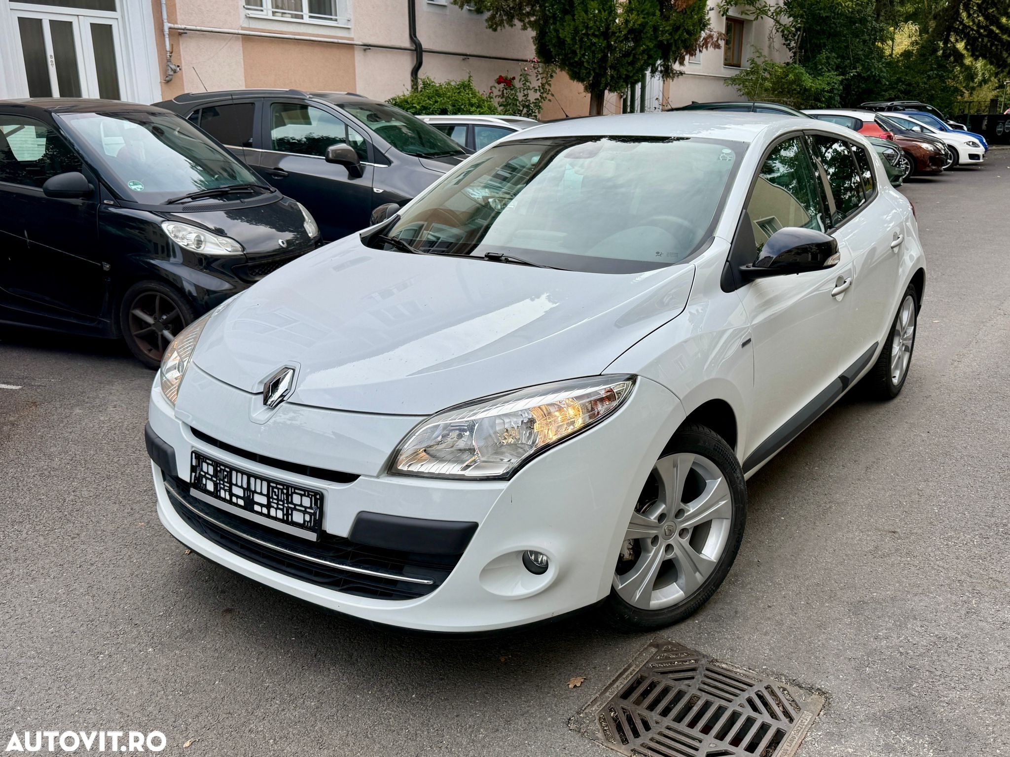 Renault Megane TCe 130 BOSE Edition - 1