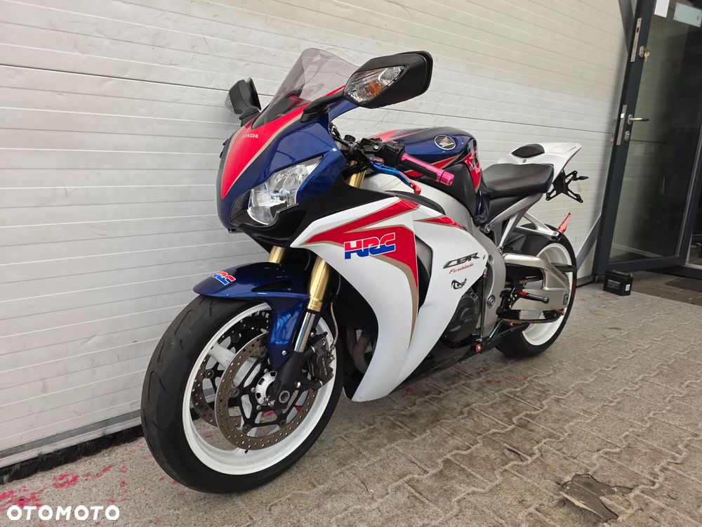 Honda CBR - 3