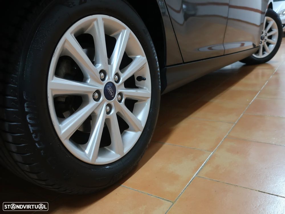 Ford Focus 1.0 SCTi Titanium - 9