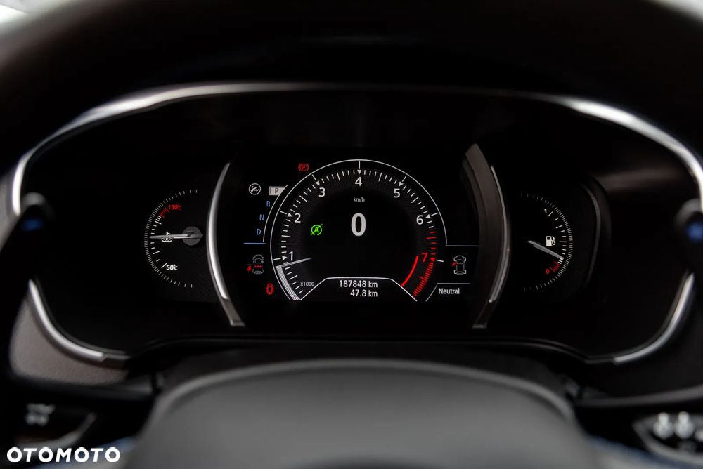 Renault Megane ENERGY TCe 205 EDC GT - 32