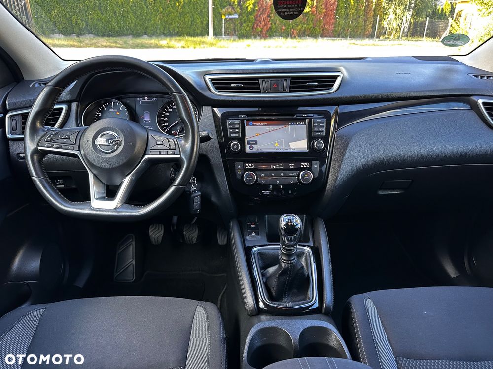 Nissan Qashqai 1.2 DIG-T N-Vision - 32