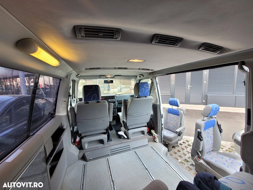 Volkswagen Multivan - 12