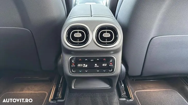 Mercedes-Benz GLC Coupe 300 e 4MATIC - 11