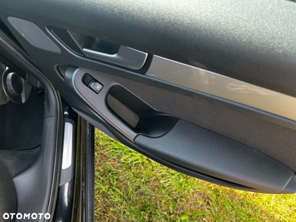Audi A4 Avant 2.0 TDI DPF Ambition - 7