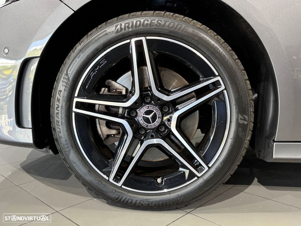Mercedes-Benz A 250 e 8G-DCT AMG Line - 35