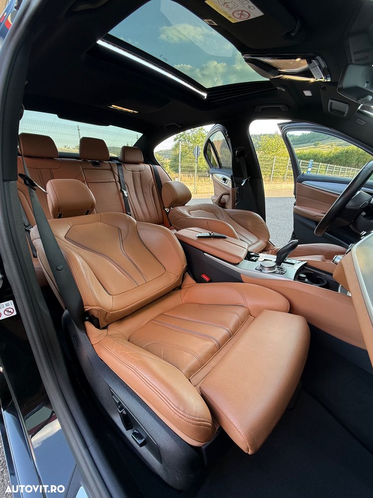 BMW Seria 5 520d xDrive AT MHEV - 17