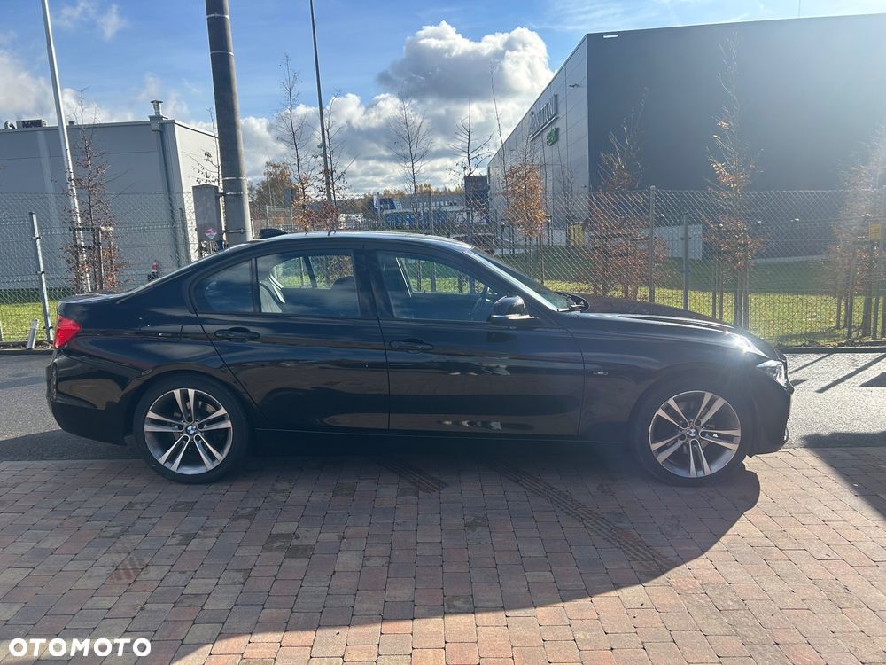 BMW Seria 3 320d - 4