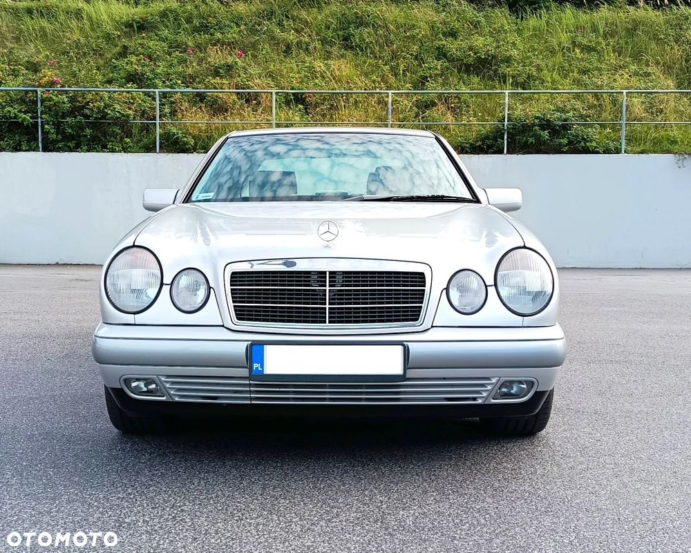 Mercedes-Benz Klasa E - 2