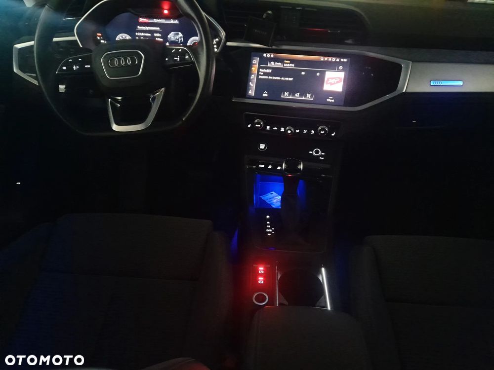 Audi Q3 Sportback - 13