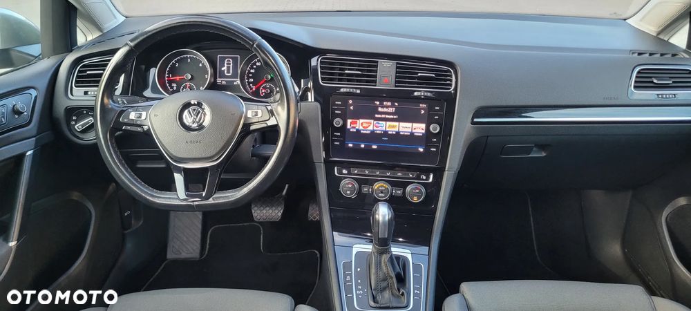 Volkswagen Golf 2.0 TDI BlueMotion Technology DSG Highline - 5