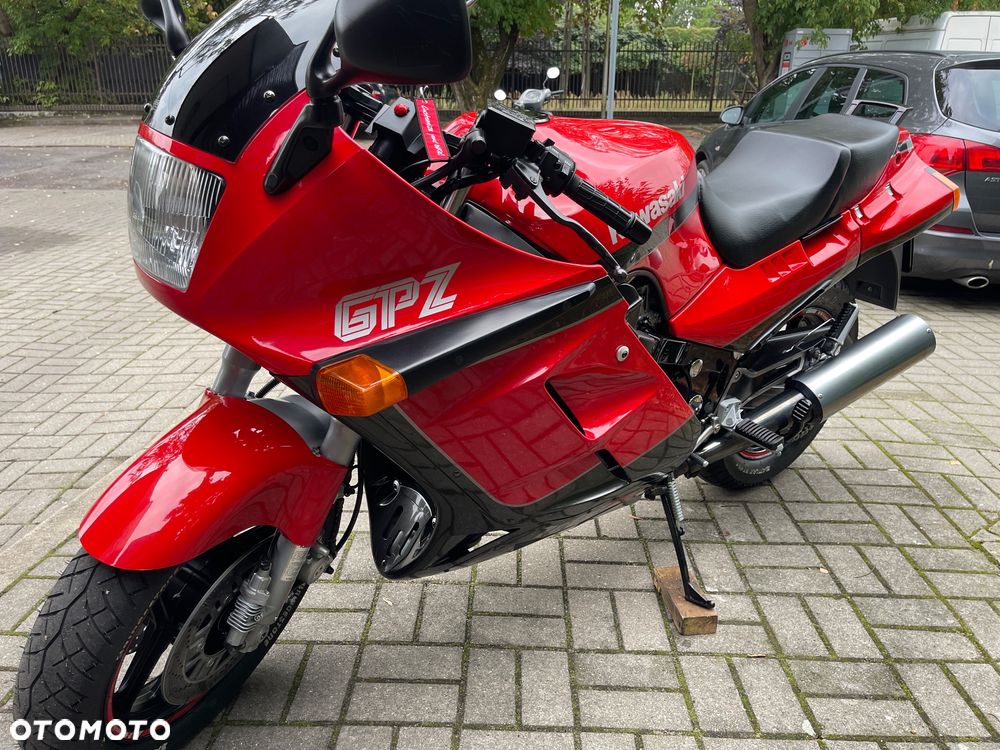 Kawasaki GPZ - 4