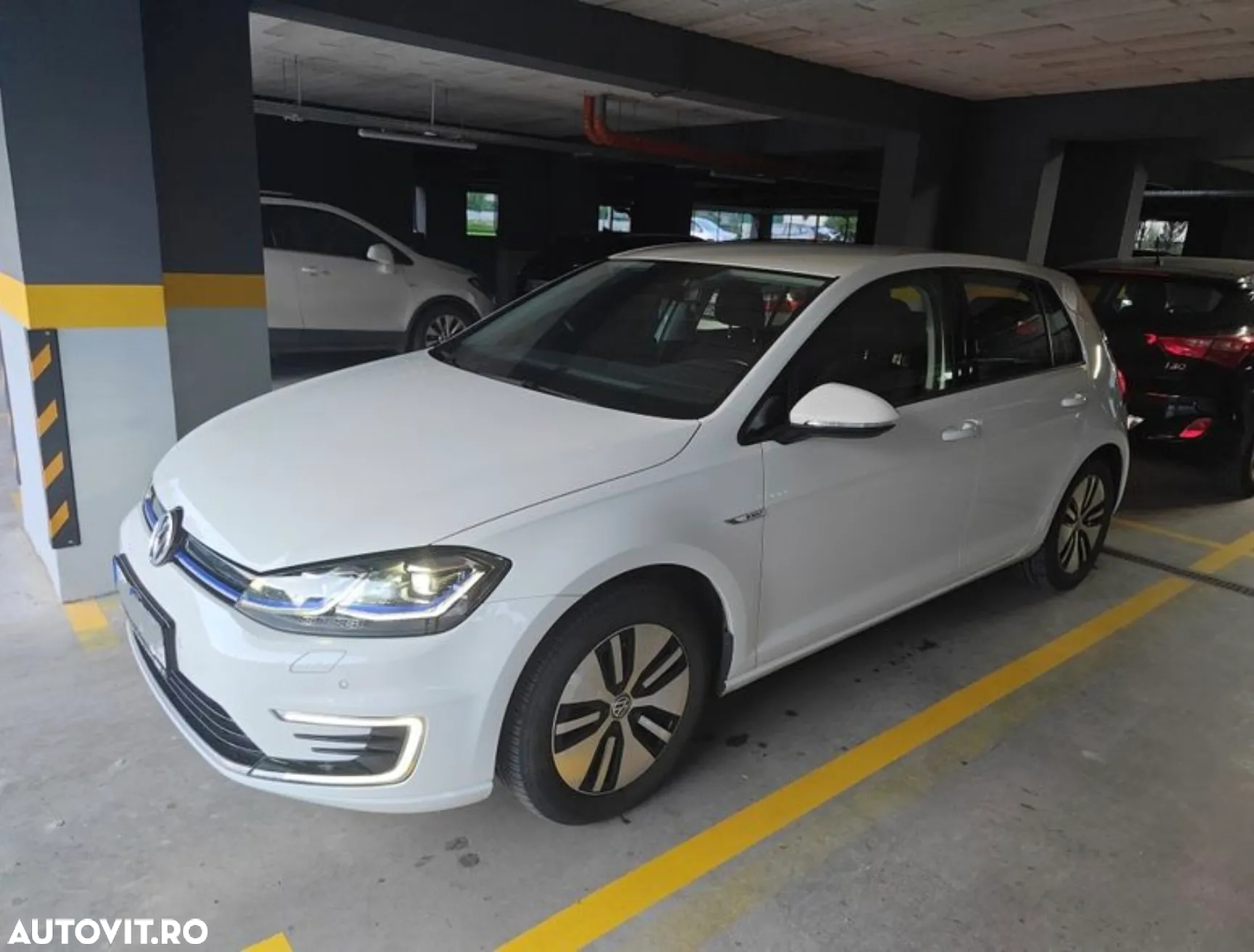 Volkswagen e-Golf - 3
