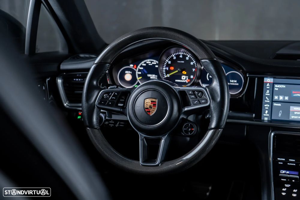 Porsche Panamera Sport Turismo - 11