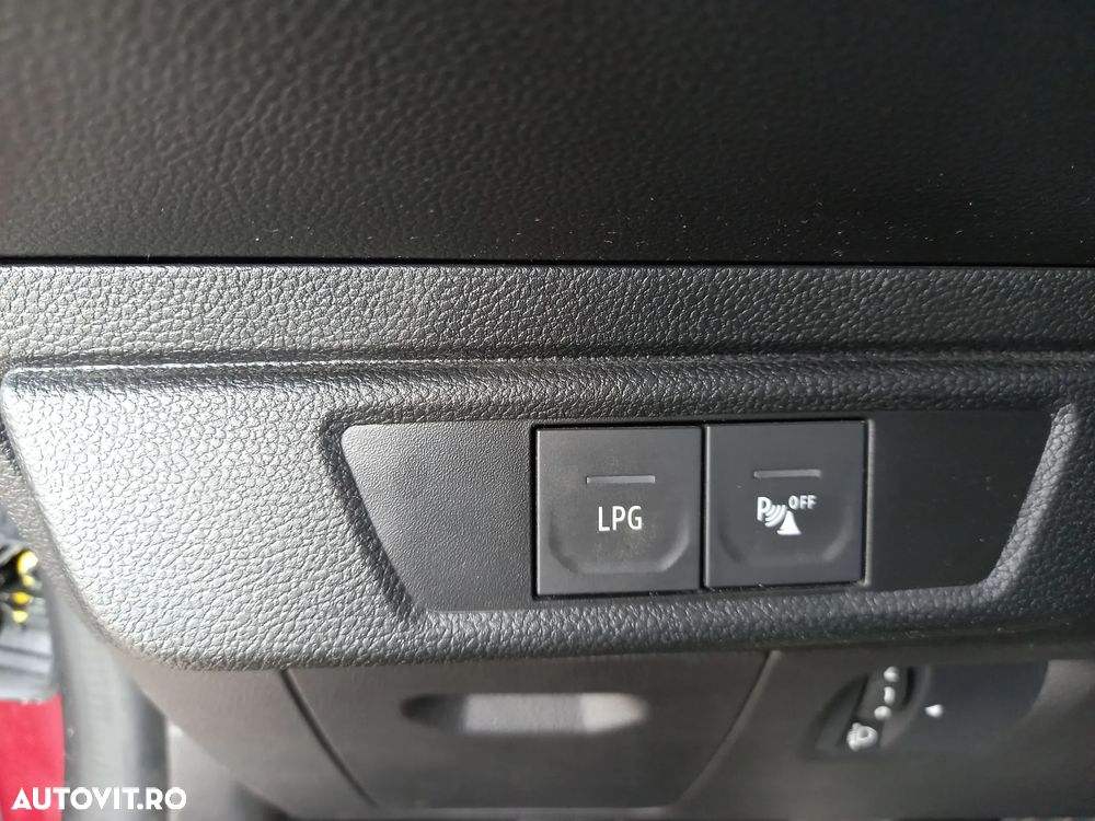 Dacia Sandero TCe 90 MT6 Comfort - 23