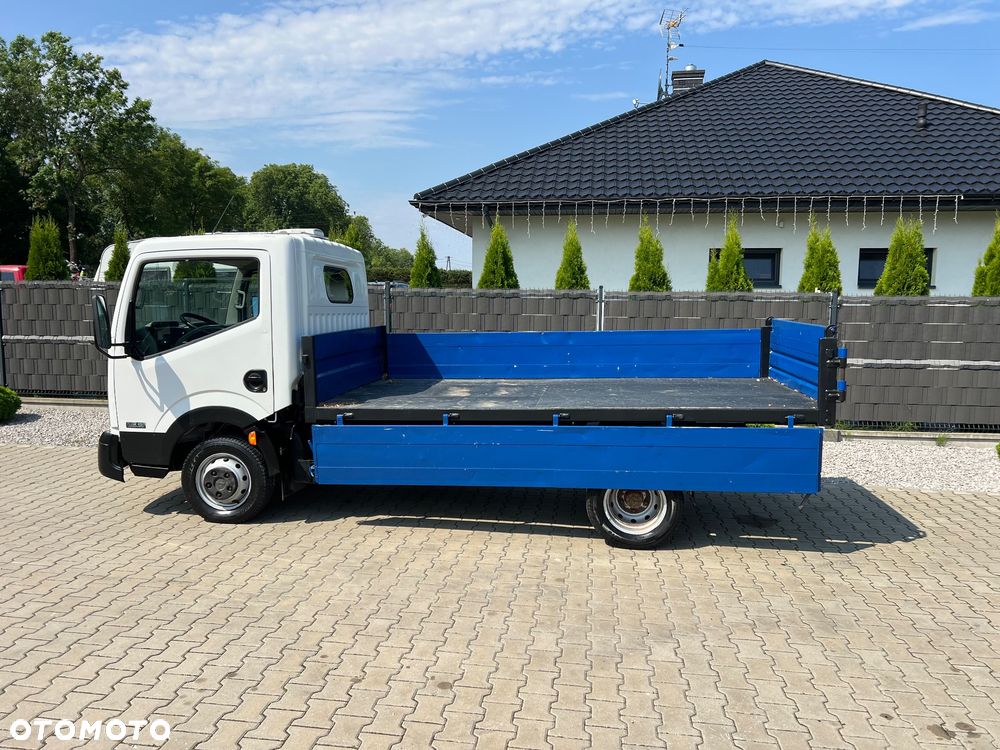 Nissan Cabstar - 4