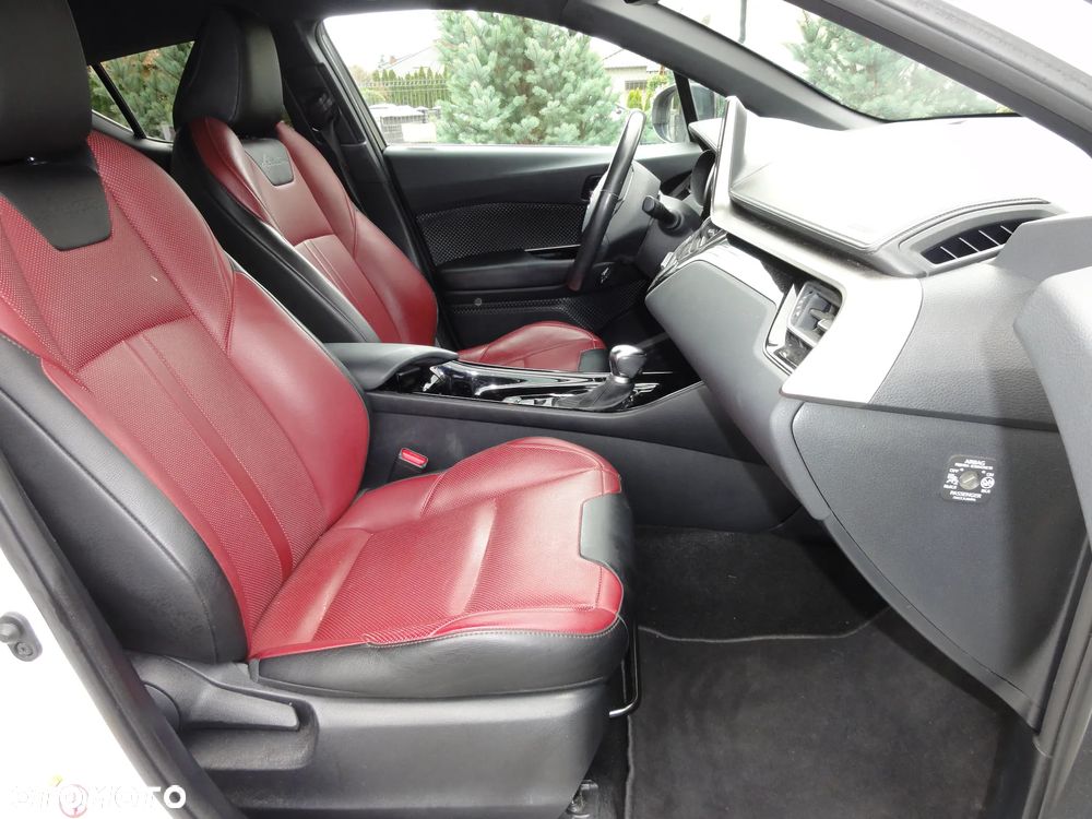 Toyota C-HR 1.8 Hybrid GPF Selection - 13