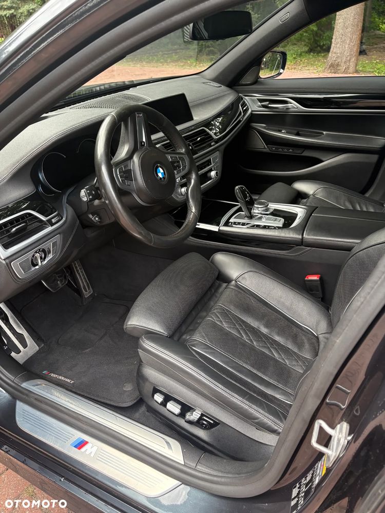BMW Seria 7 740Le xDrive iPerformance - 7