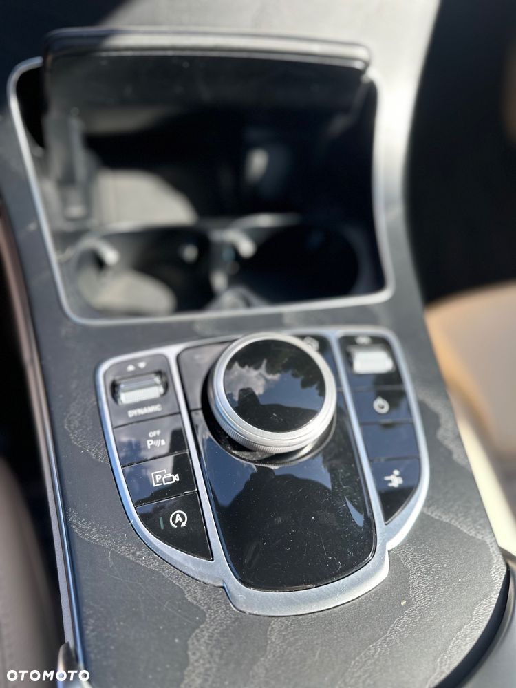 Mercedes-Benz Klasa C 300 4MATIC 9G-TRONIC - 29