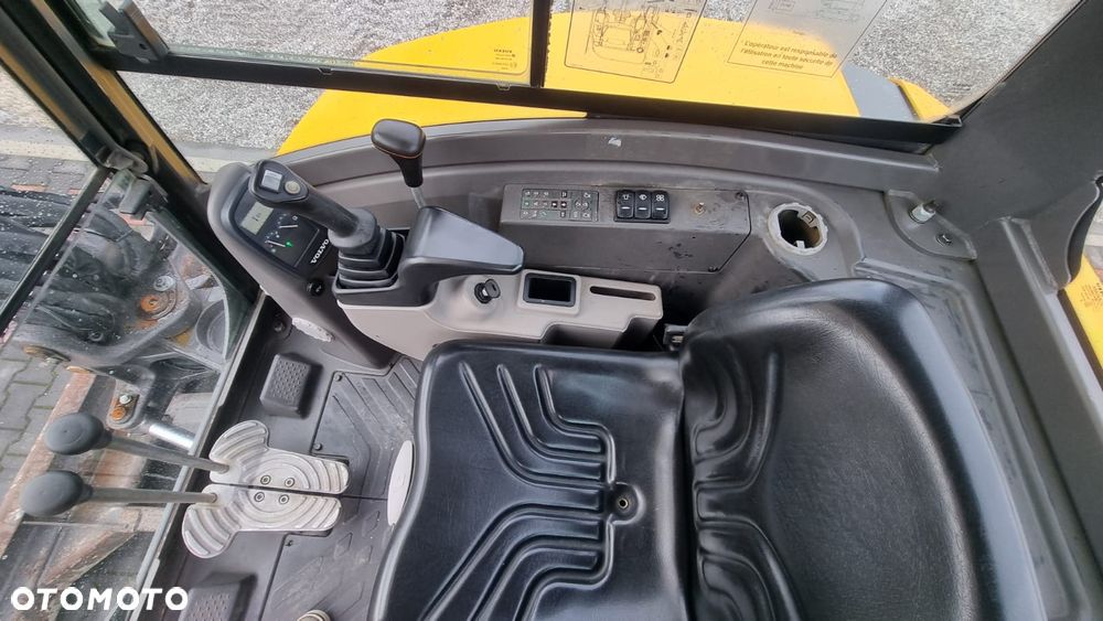 Volvo ECR50D/ 2017r/ 3600Mth/ Maszyna sprowadzona - 3