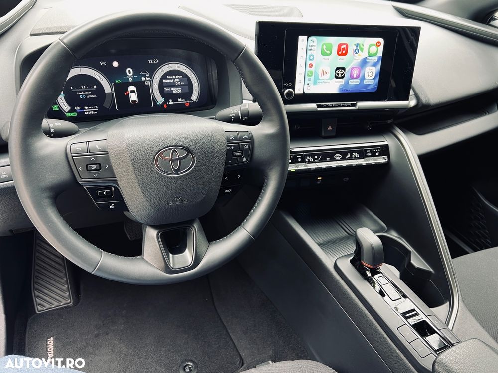 Toyota C-HR 2.0 PHEV 223 CP 4x2 CVT Dynamic - 10