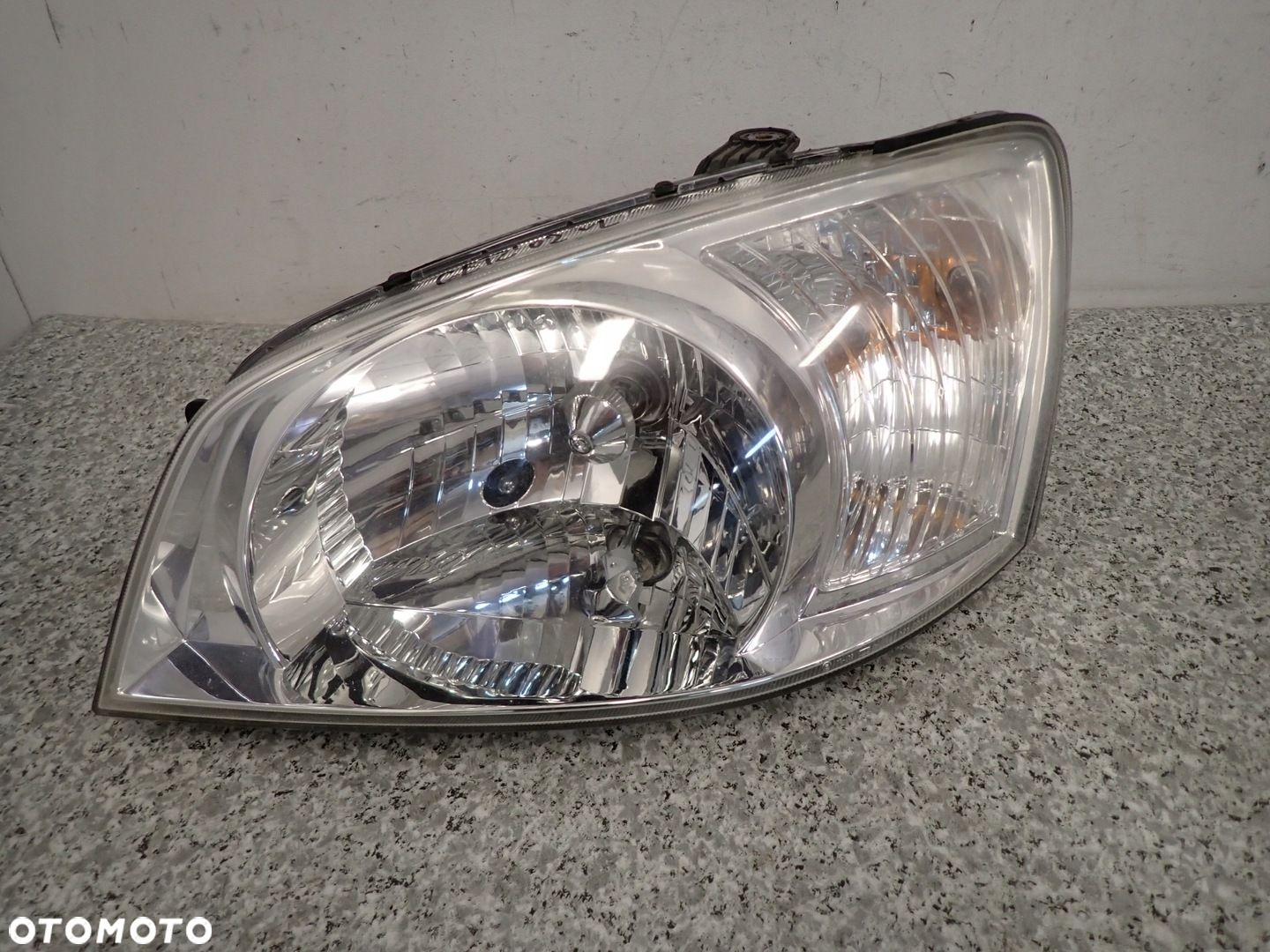 HYUNDAI GETZ 02-05 LAMPA PRZEDNIA LEWA REFLEKTOR - 2