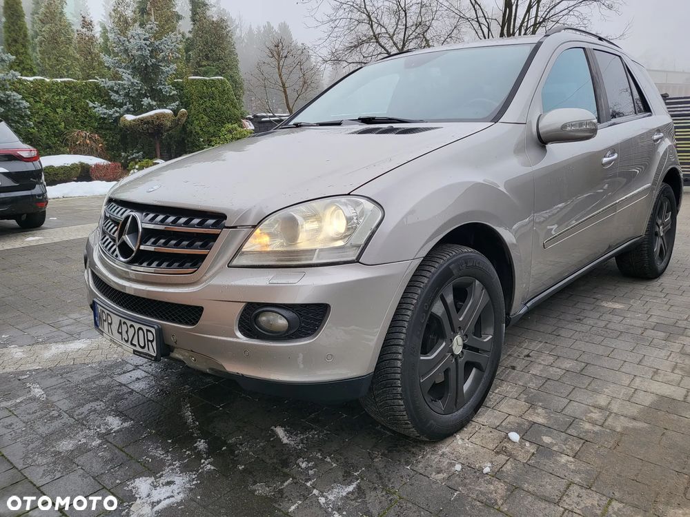 Mercedes-Benz ML - 32
