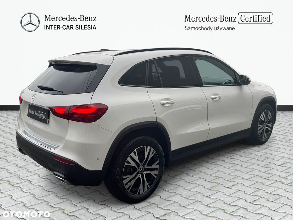 Mercedes-Benz GLA - 6
