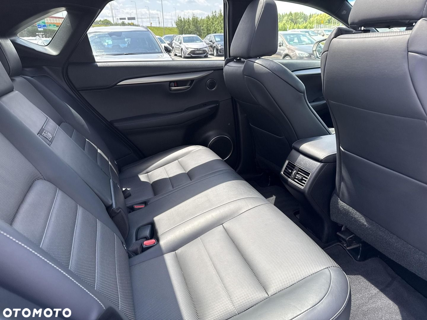 Lexus NX - 15