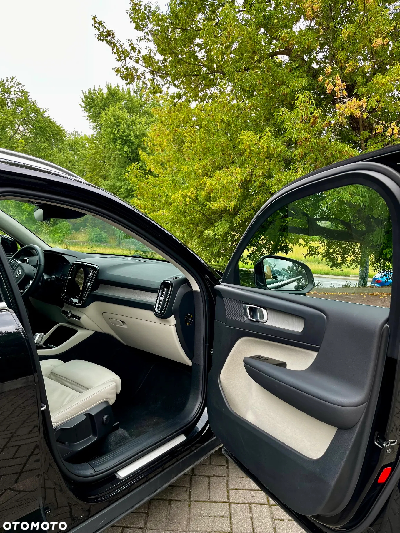 Volvo XC 40 - 3