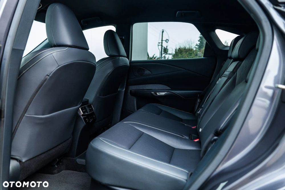 Lexus RX 450h+ Prestige - 25