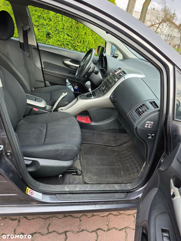 Toyota Auris - 27