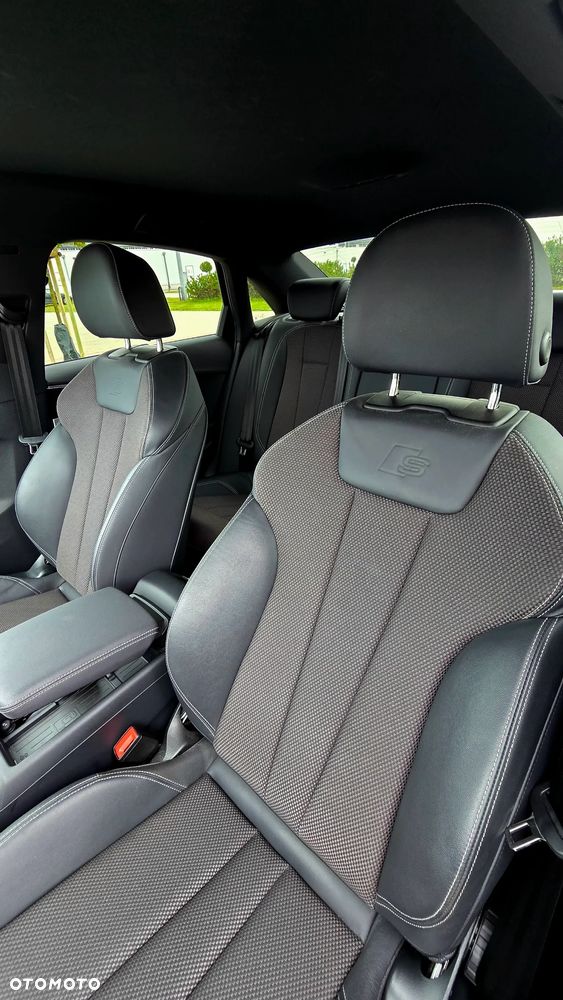 Audi A4 Limousine - 10
