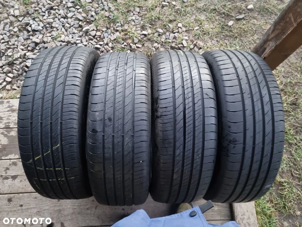 Opony Goodyear Efficient Grip Performance 2 215/55R18 2023r.6,5mm bdb stan - 1