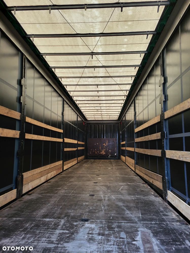 Krone 2017, Dach podnoszony - 5