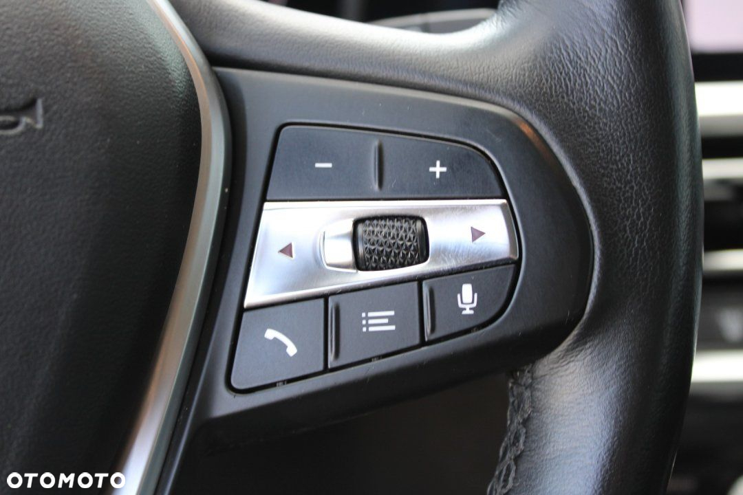 BMW Seria 3 - 32
